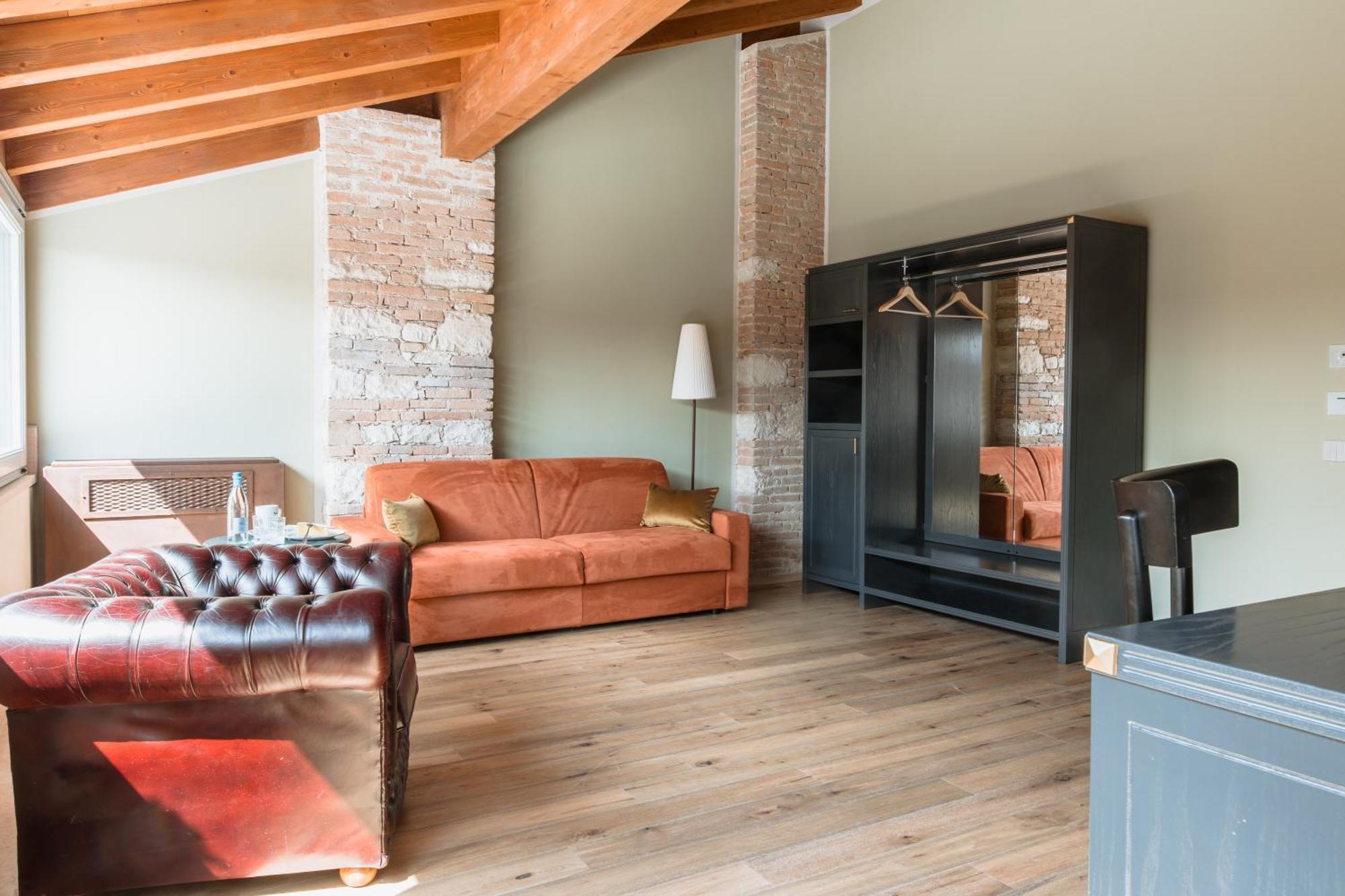 Pavillon Suite & Apartments Пескьера-дель-Гарда Экстерьер фото