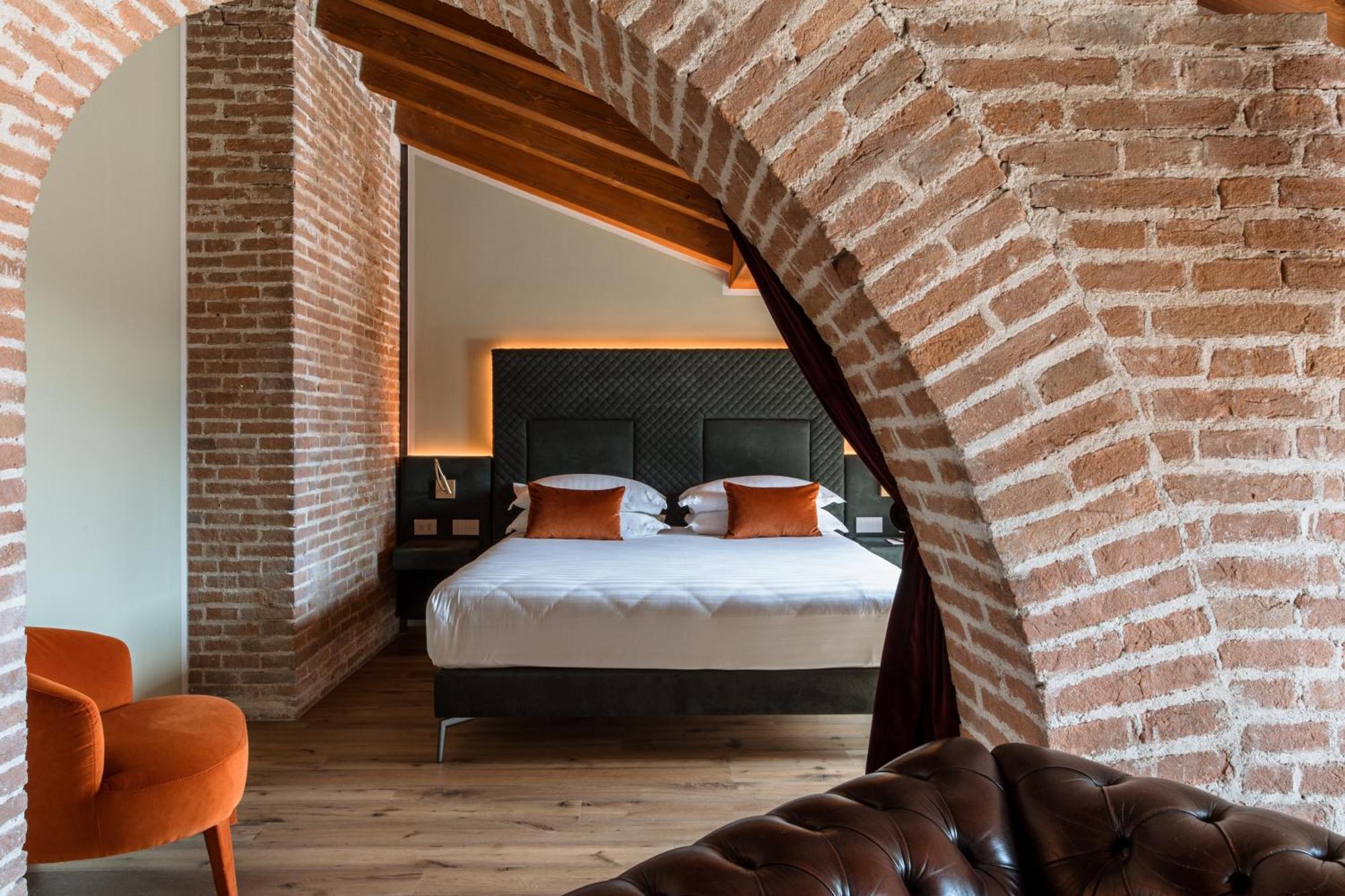 Pavillon Suite & Apartments Пескьера-дель-Гарда Экстерьер фото