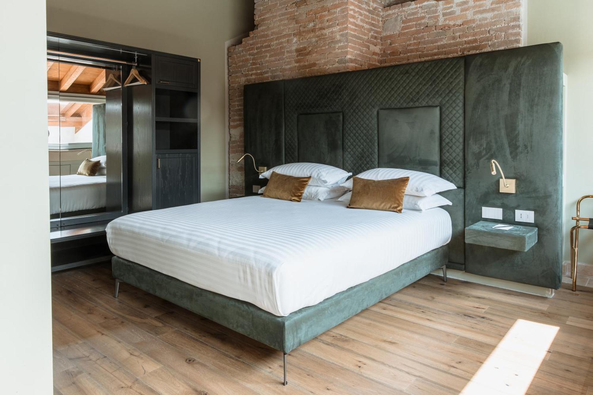 Pavillon Suite & Apartments Пескьера-дель-Гарда Экстерьер фото