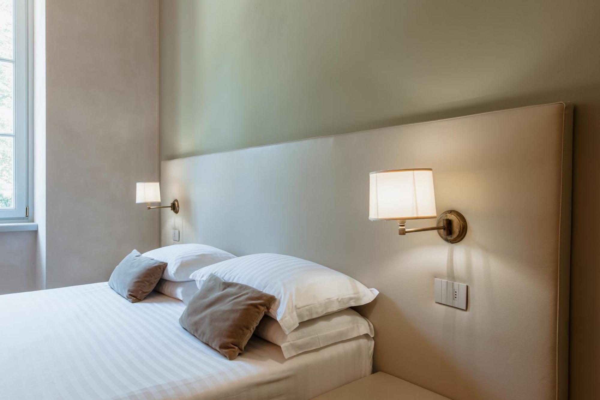 Pavillon Suite & Apartments Пескьера-дель-Гарда Экстерьер фото