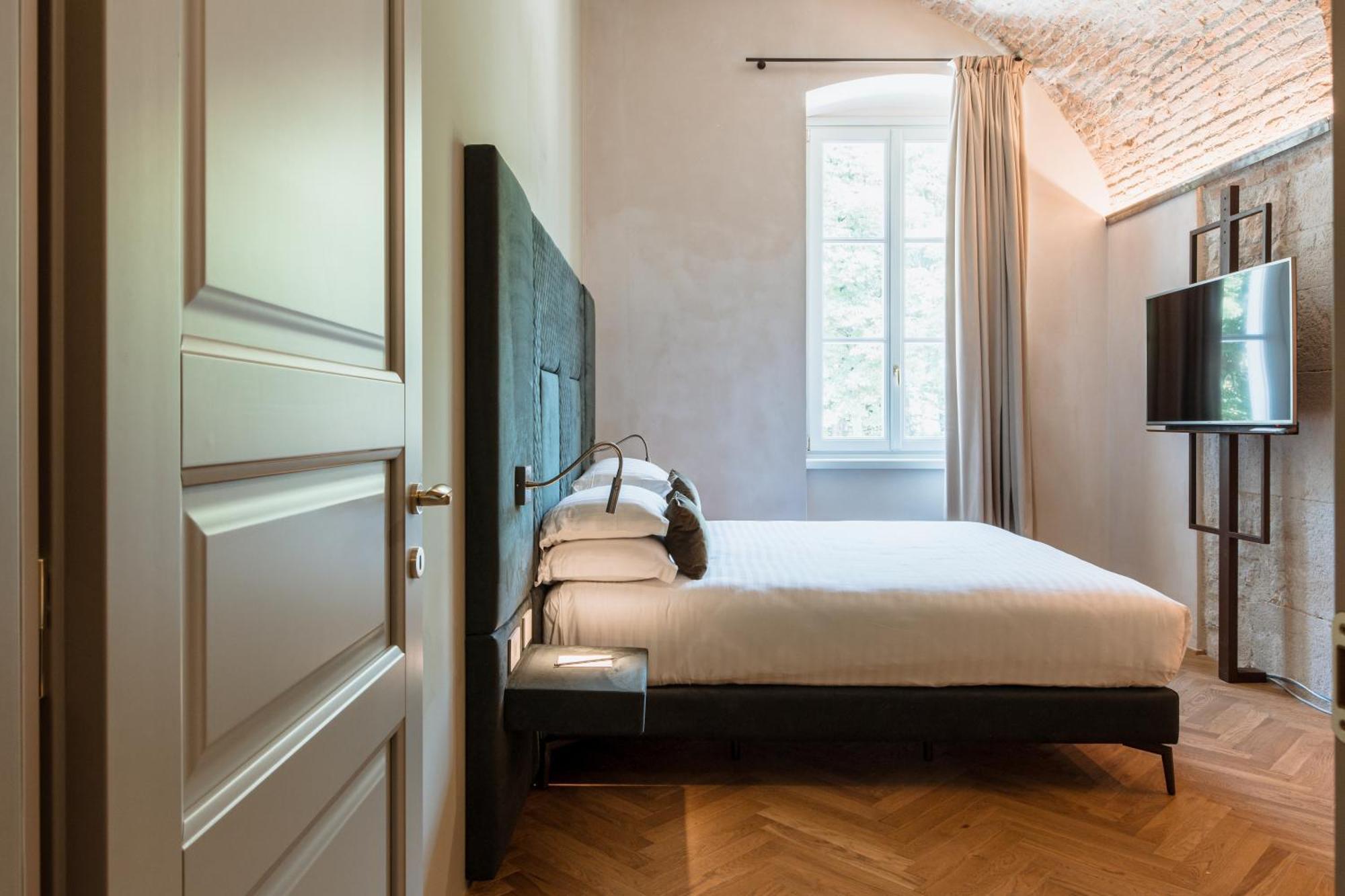 Pavillon Suite & Apartments Пескьера-дель-Гарда Экстерьер фото