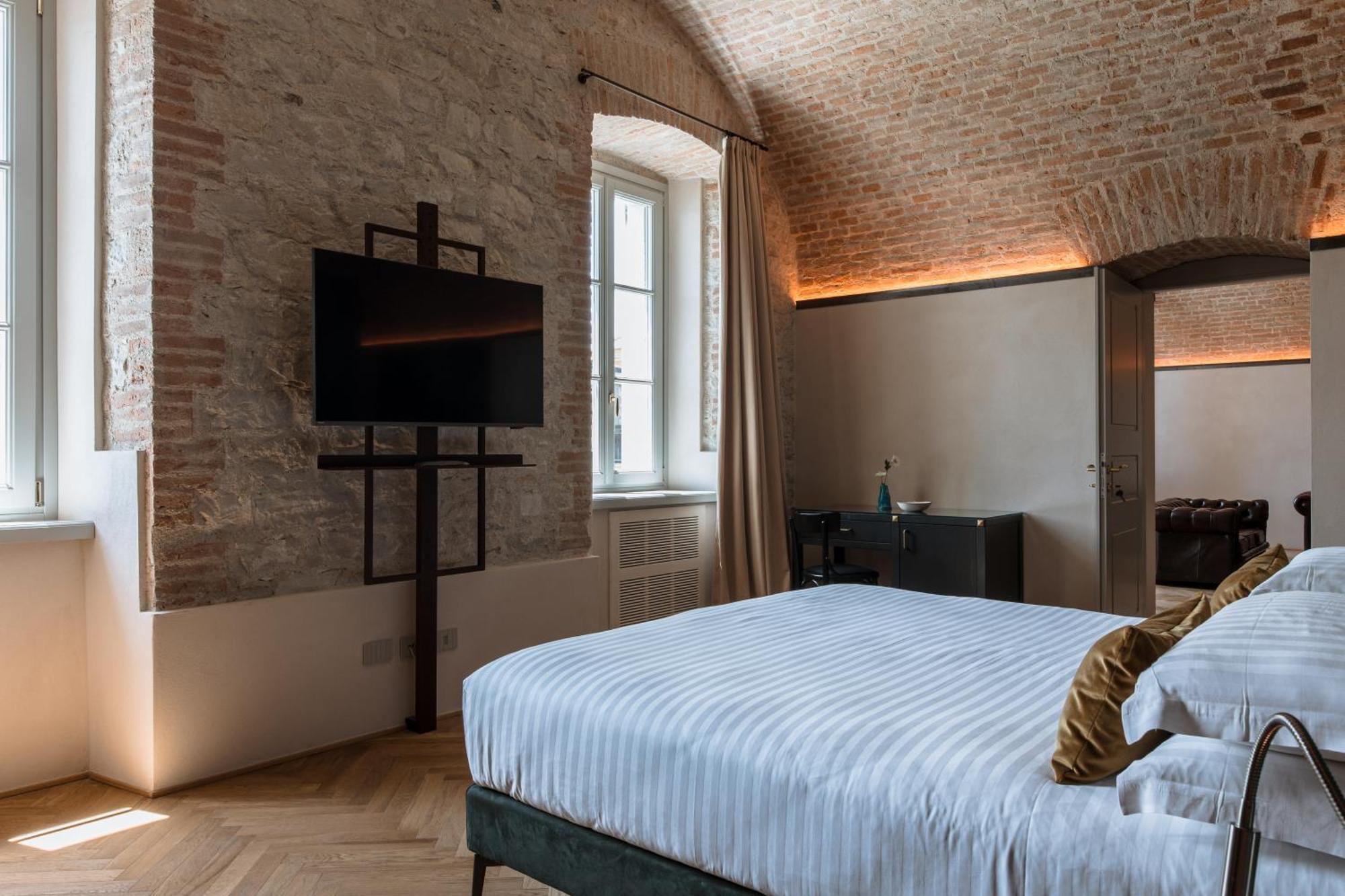 Pavillon Suite & Apartments Пескьера-дель-Гарда Экстерьер фото