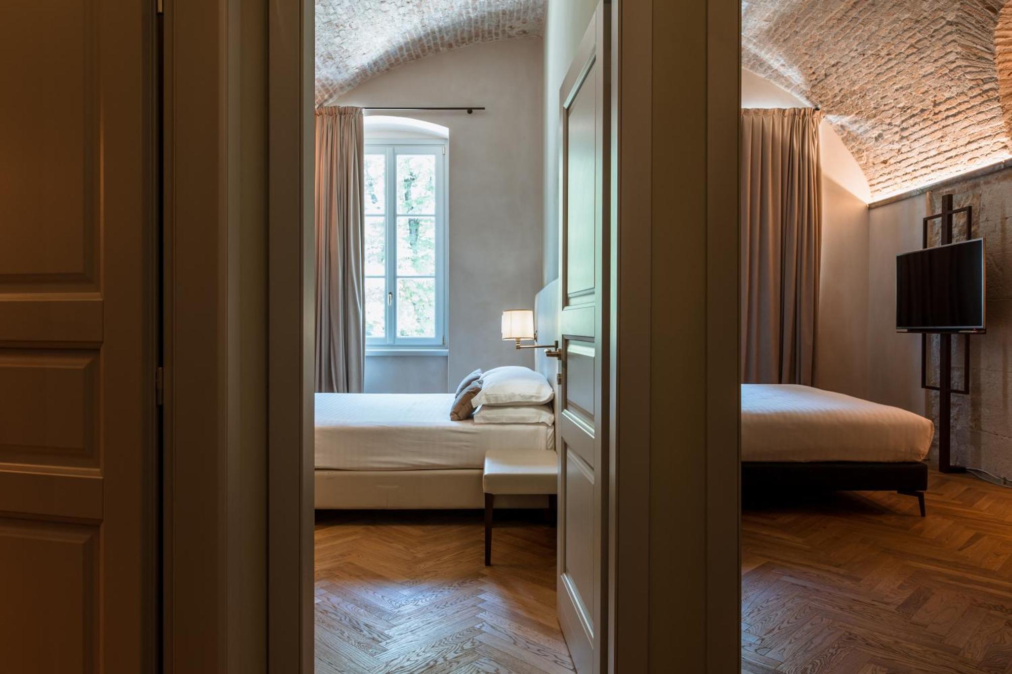 Pavillon Suite & Apartments Пескьера-дель-Гарда Экстерьер фото