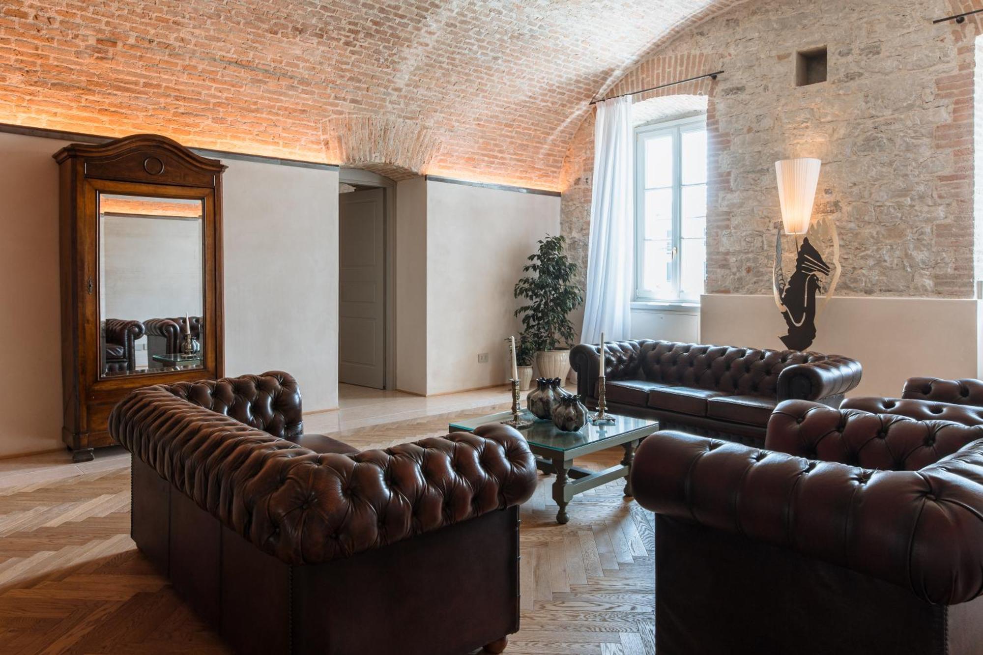 Pavillon Suite & Apartments Пескьера-дель-Гарда Экстерьер фото